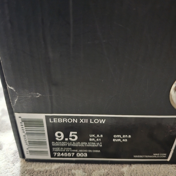 Nike LeBron 12 Shoes - Picture 6 of 7